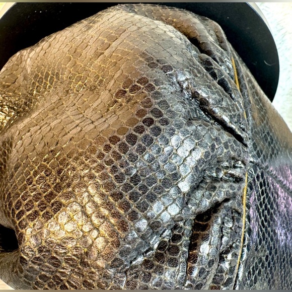 Sharif Vintage Made in USA Snakeskin Embossed Shoulder Bag - Picture 10 of 11